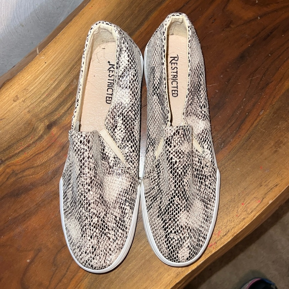 Restricted loafers ladies Size 8-1/2 brand new